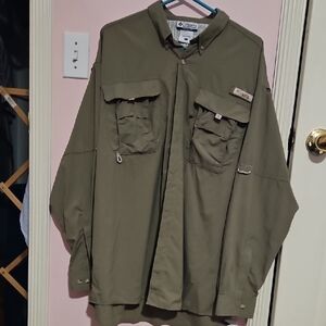 Columbia Men's Olive Shirt